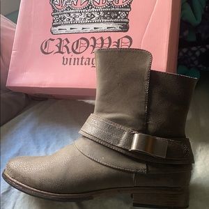 Crown Vintage - Bailey Boot - Grey Size 10
